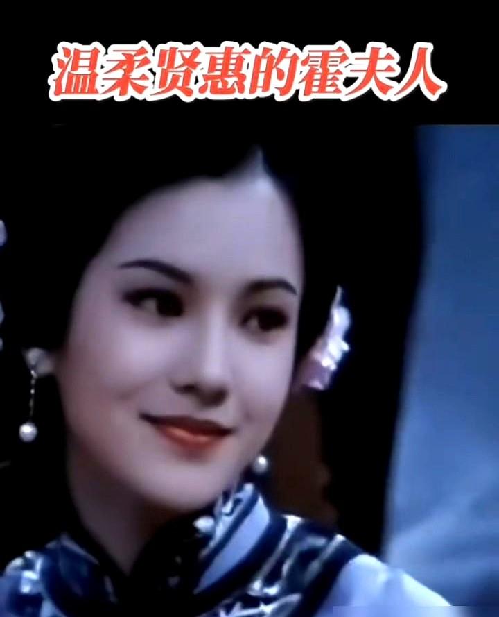 三十年后才看懂，导演柏杉当年为啥偏要找个“普通人”演《大侠霍元甲》的女主。这