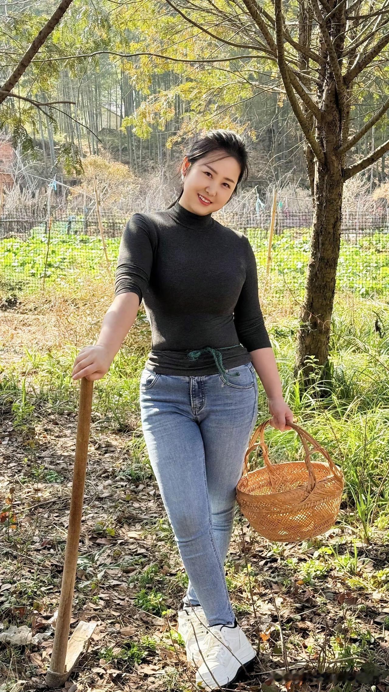 天南地北大拜年据说回老家都是这个状态[呲牙笑][呲牙笑][呲牙笑]