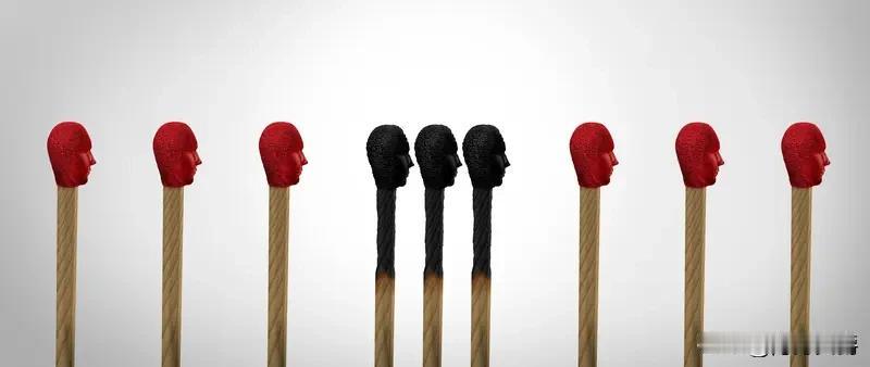 抓小三真的没必要，抓到了又怎样呢？老公就会回心转意吗？打小三违法，打老公在家就