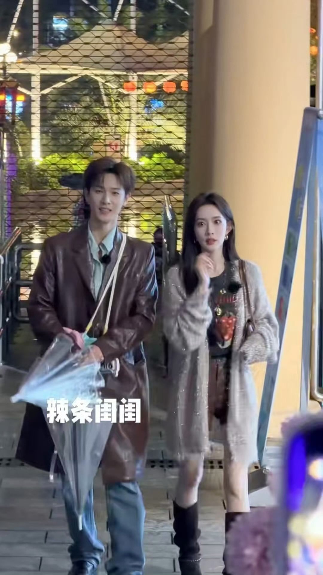 孟子义李昀锐坐旋转木马你好星期六谁懂啊！李昀锐目光全程锁死孟子义，镜头几乎没有一