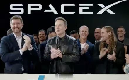 SpaceX已正式登陆资本市场，估值突破2万亿美元，超越了华尔街“七大巨头