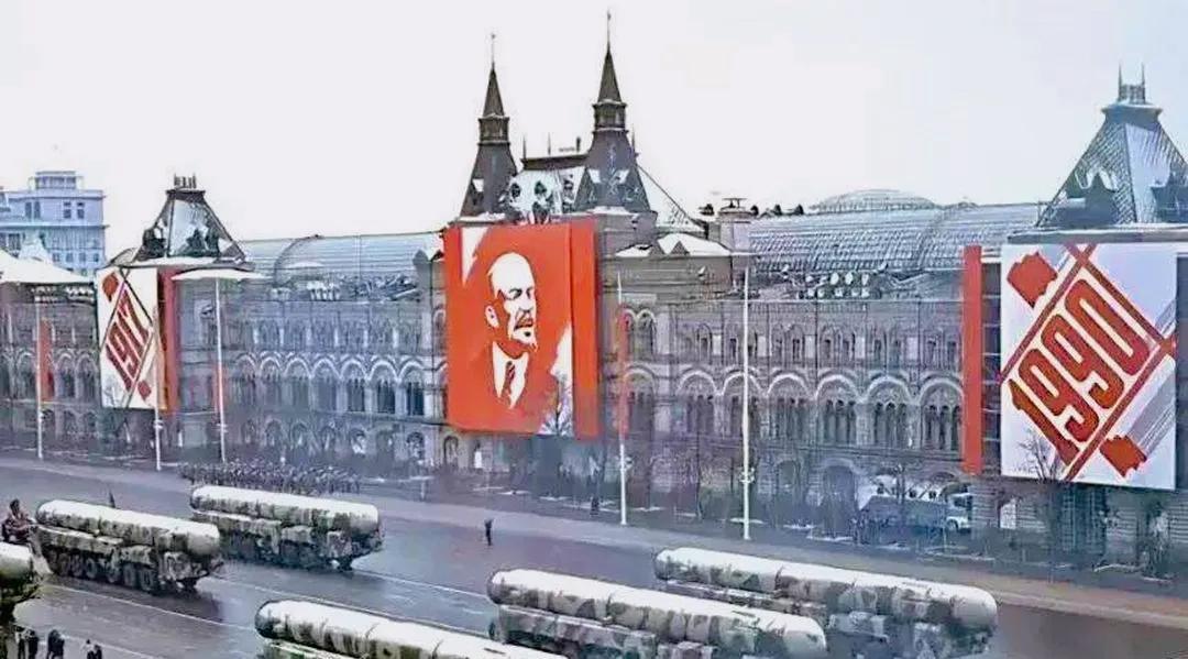 民亦载舟，民亦覆舟。自古皆是。一个政权的兴衰存亡往往有着复杂的成因。那么，究竟