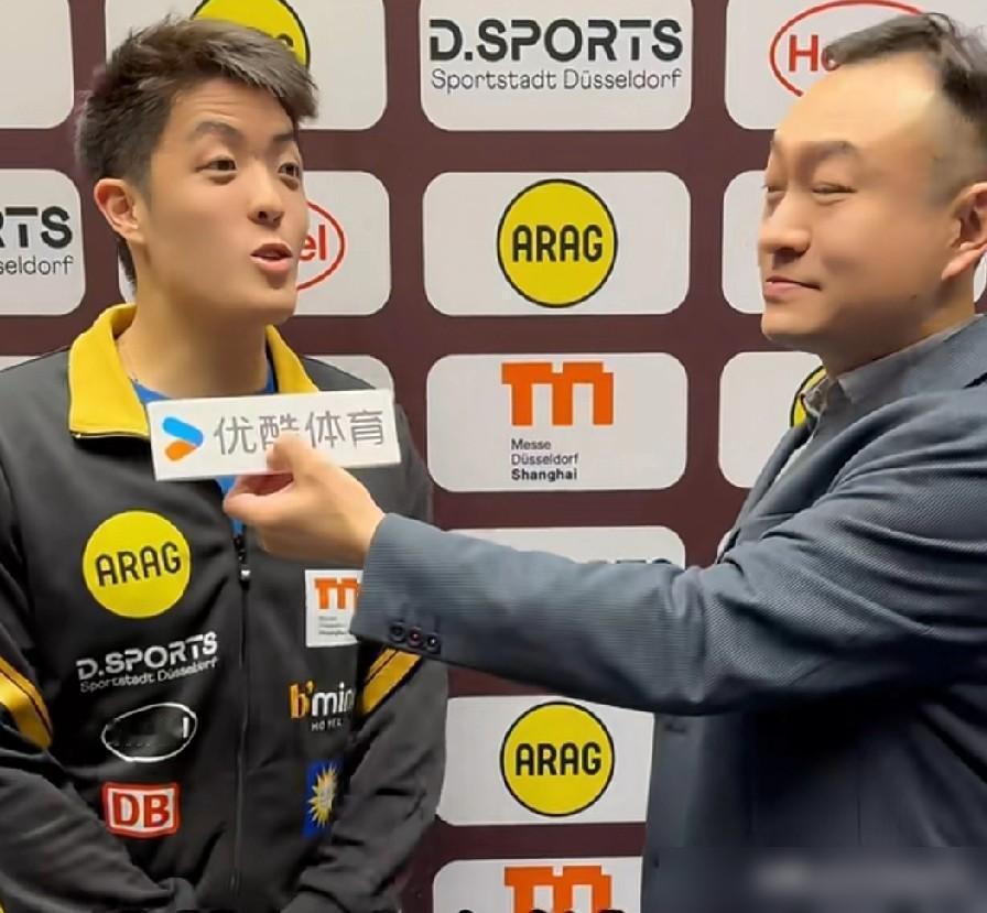 邱党对着央视镜头这一嗓子真把不少“精英”的遮羞布给扯下来了。说回现场，其