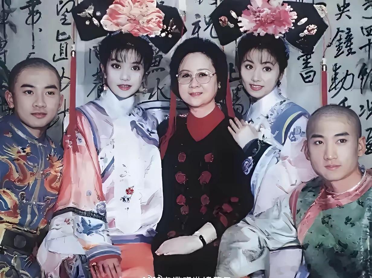 突然间觉得大S其实也蛮可怜的，土生土长的台湾人，竟然得不到琼瑶的赏识！