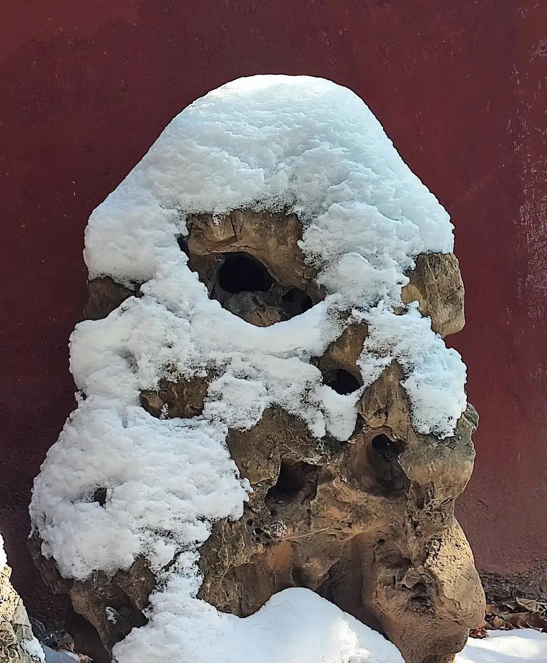 想想就有点憋屈咱们能造出全世界最好的机床，硬件顶呱呱结果呢？加工出来的东西，