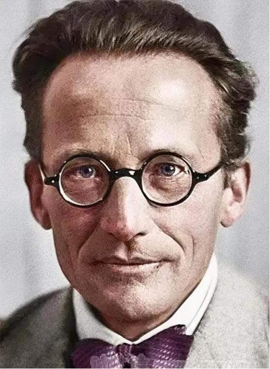 1925年，物理天才薛定谔背着老婆，跑到别墅跟情人过圣诞节，可让人震惊的是，约会