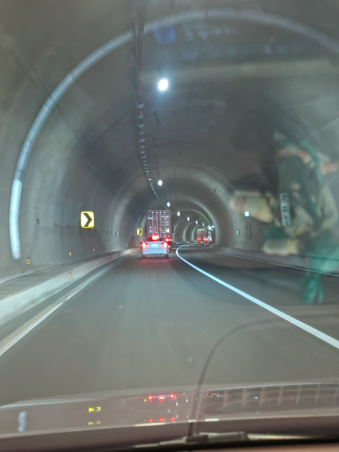 高速上有安全车，惊喜不惊喜？是不是服务很周到​​​