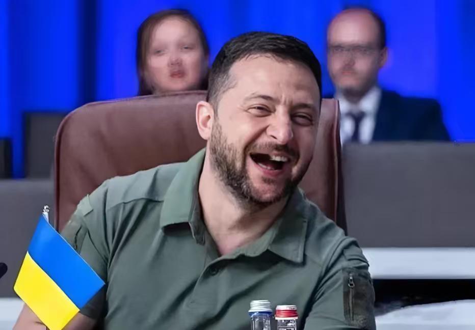 泽连斯基真的应该去莫斯科，这将是他“一战成名”的最佳的机会！首先，俄罗斯笃定泽连