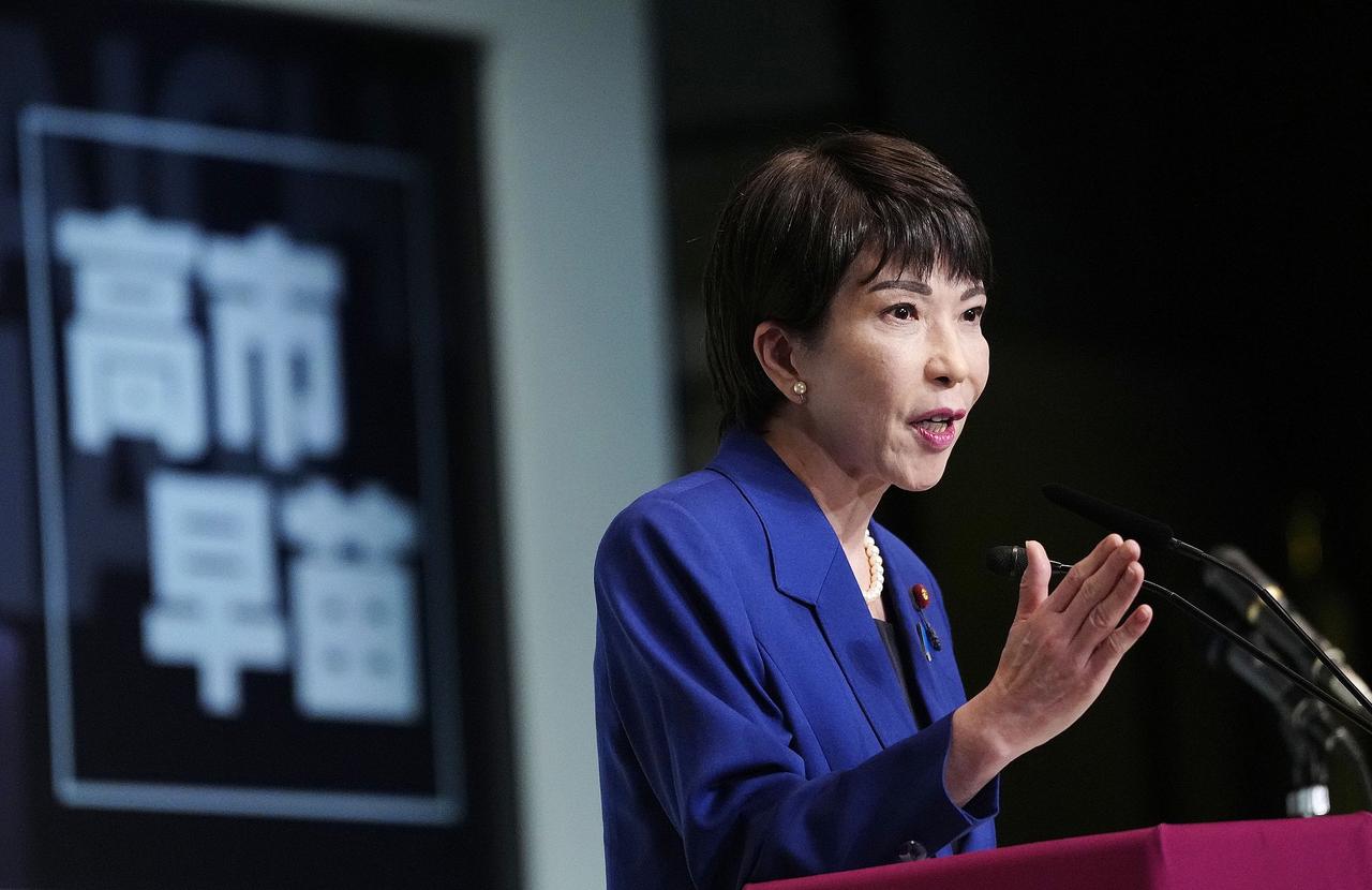 日本政坛马上要上演一出“过河拆桥”的大戏。高市早苗，这个靠啃安倍老本上位的“光