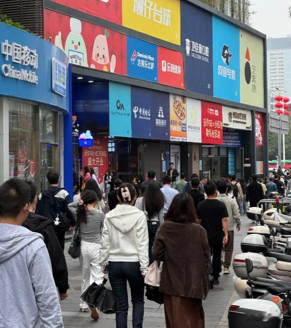 都说经济环境不好，可为什么人还往广东跑？广东公布了最新的实时在粤人口——1.65