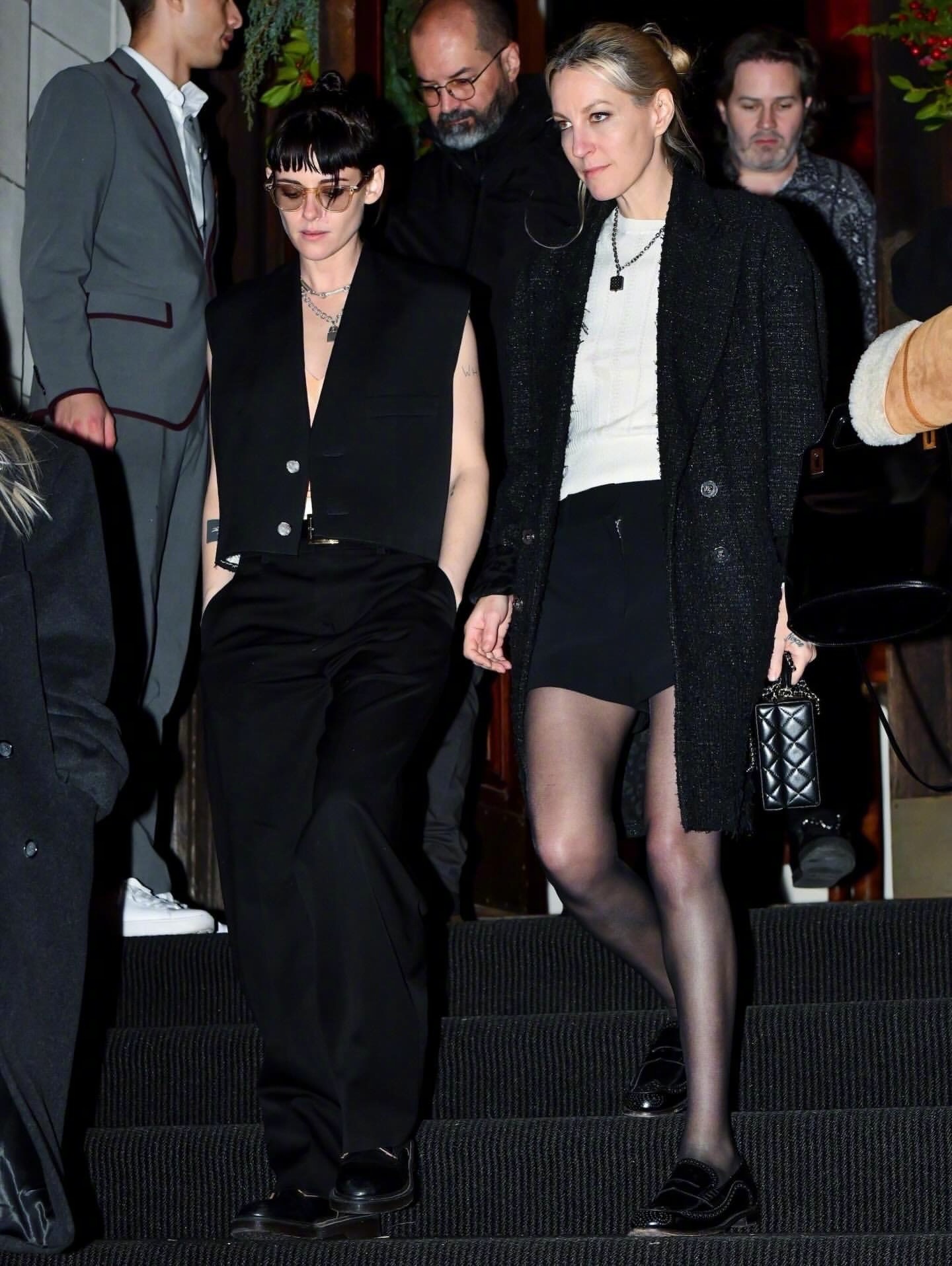 KristenStewart与妻子DylanMeyer，ElleFa