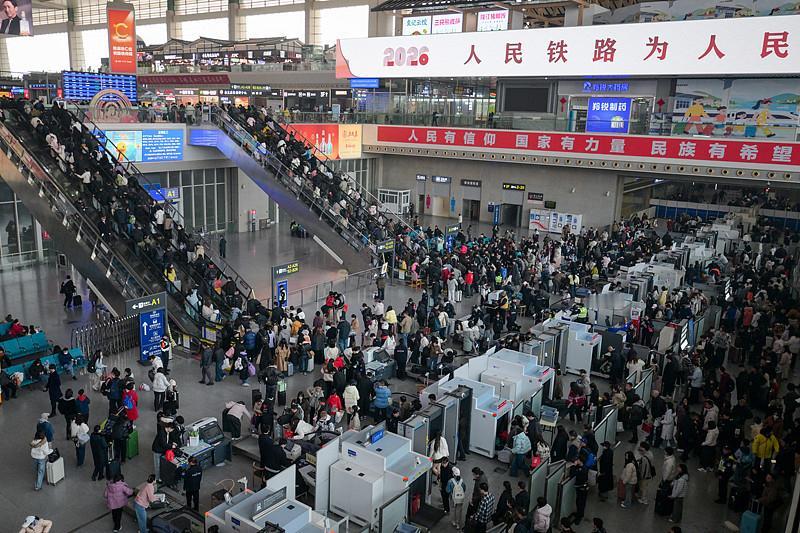 21.42亿人次！2026国庆彻底变天，所有人旅游、消费全换路子了🔥202