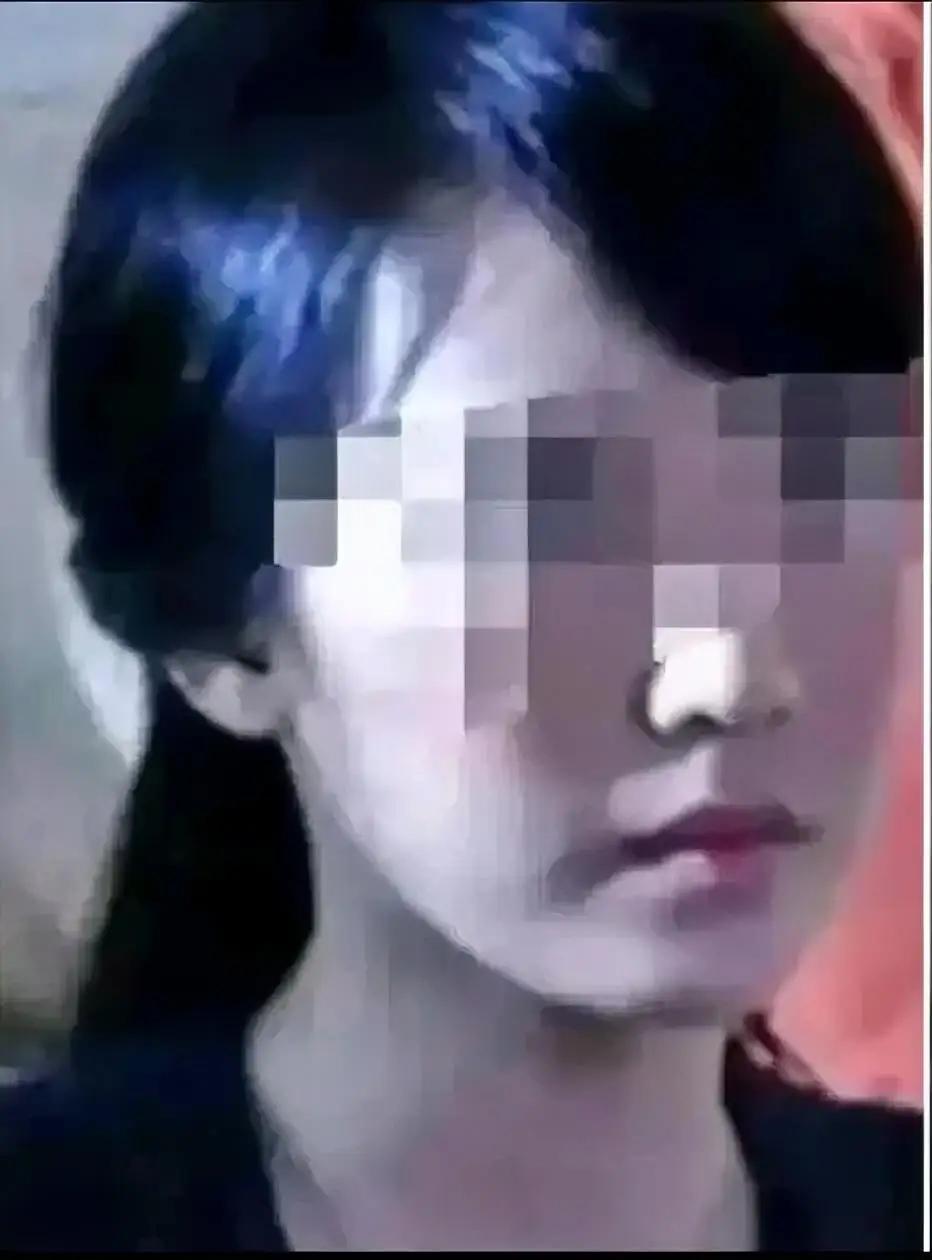 贵阳，一女子跟仅认识30天的男网友见面，不料，当她跟对方发生关系时，突然腹痛厉