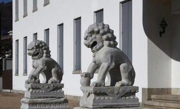 你知道李在明这次来中国，行李箱里装着什么特别的东西吗？不是文件，也不是礼物，而是