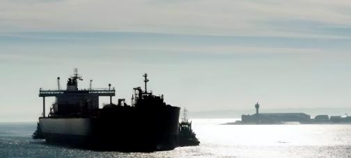 340万桶俄油堵在中国近海，中国为啥不接？答案很现实。黄海海域五艘满载俄罗斯乌拉