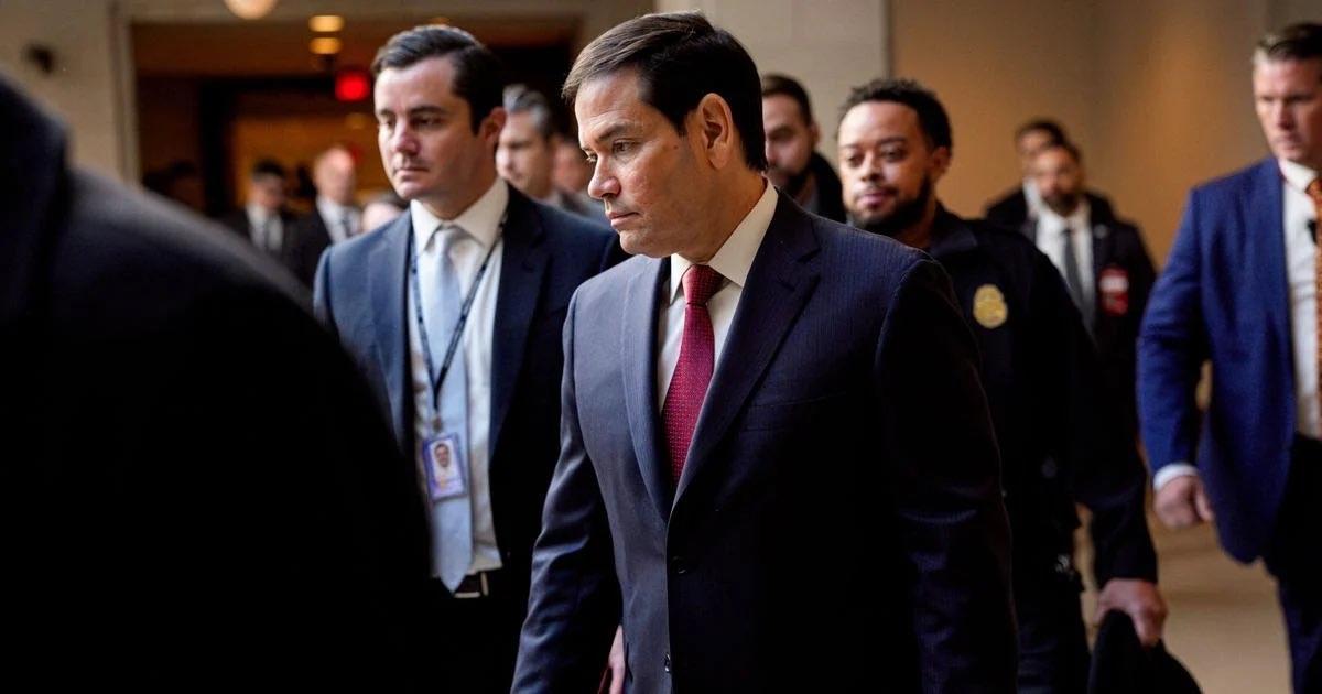 据《华尔街日报》报道，知情人士透露，周一，国务卿马可·卢比奥在与国会高层领导人举