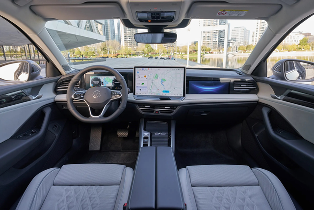 迈腾B9和宝马3系怎么选新款迈腾B9380和宝马325长轴怎么选？325