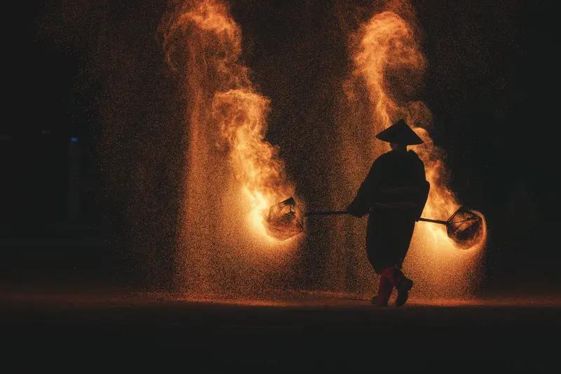 人类的未来，科技与人文缺一不可。科技就像冲锋的战士，不断开疆拓土。比如人工智能，