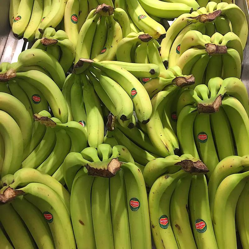 最近网上老传香蕉要灭绝，说几十年后可能就吃不上香蕉了，这可把不少爱吃香蕉的人给吓