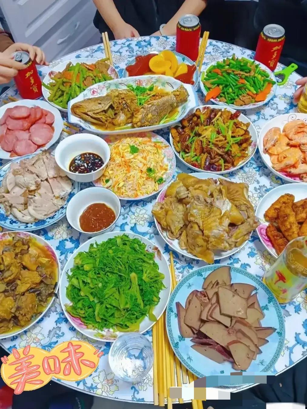一顿饭引发的“心事儿”开头：亲家要来，忙乎又期待我家那小子，突然说处对象