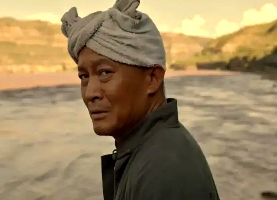 郭靖宇这新剧，演员表一看，嘿，一家人整整齐齐！他女儿郭信如，小小年纪已经参演