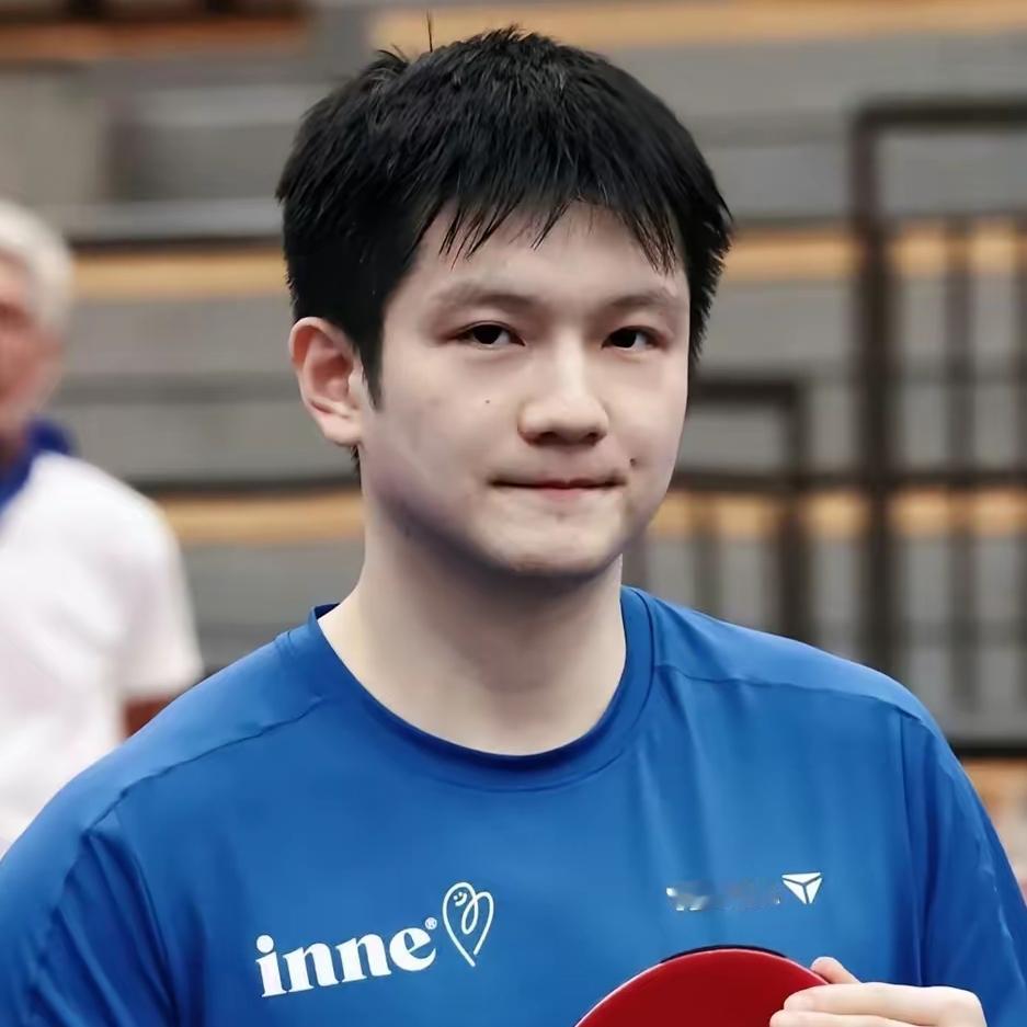 全运会快到了，我突然有点担心樊振东。不是怕他状态不行，是怕他压力太大！他打了德甲