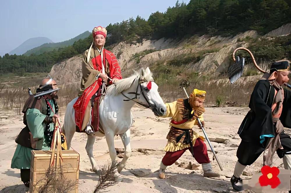 《西游记》播了几十年了，也看了几十遍了，愣是不知道沙僧挑的担子里装的是什么？挑的