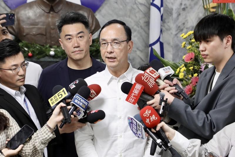 柯建铭喊「罢掉31席蓝委」朱立伦怒轰：民主乱源梅花新闻网洪子苓/综合报导