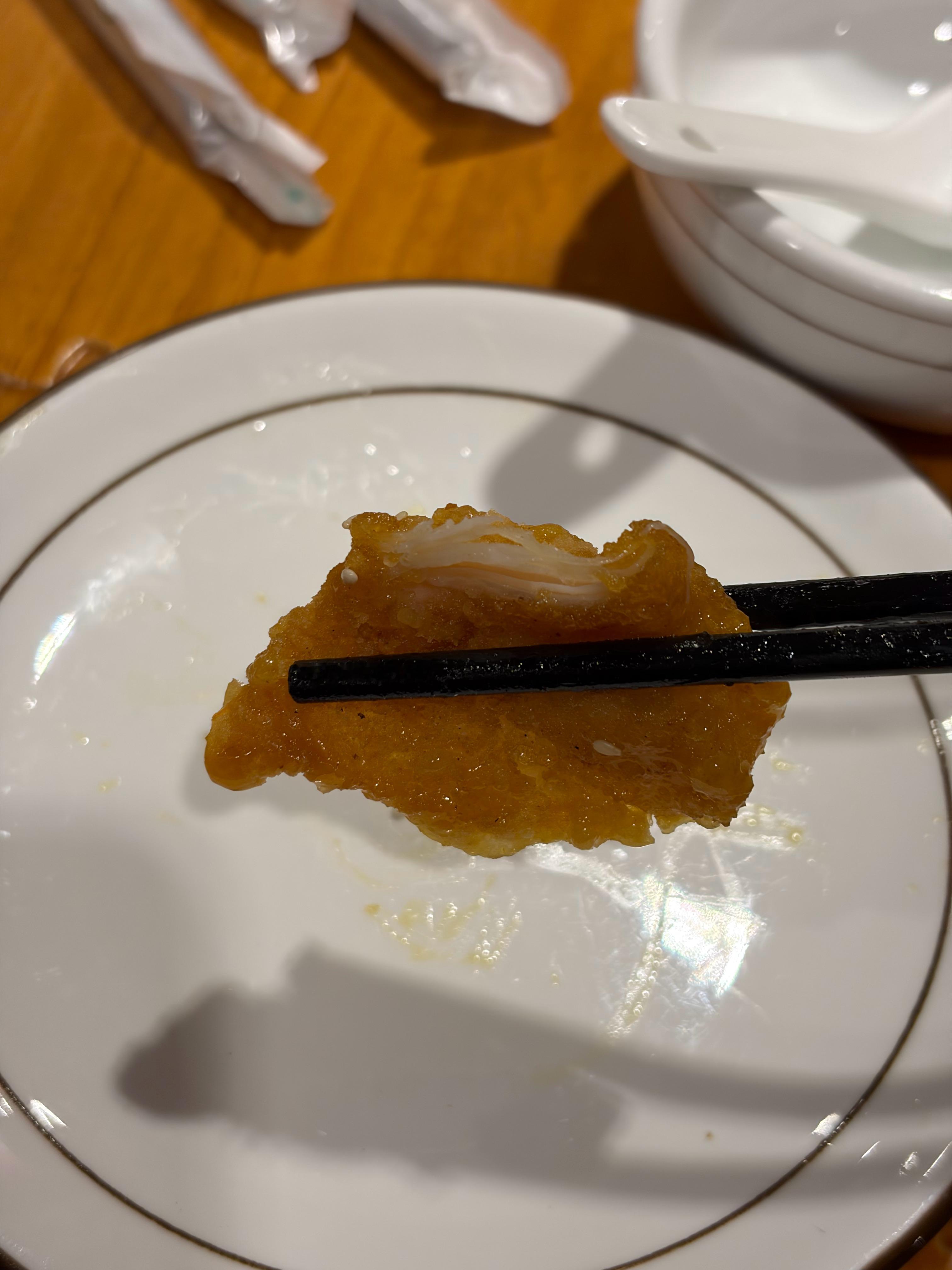 我真服了呀，现在除了糖醋里脊就连锅包肉都开始用鸡胸肉了？？？？？这要放在东北得被