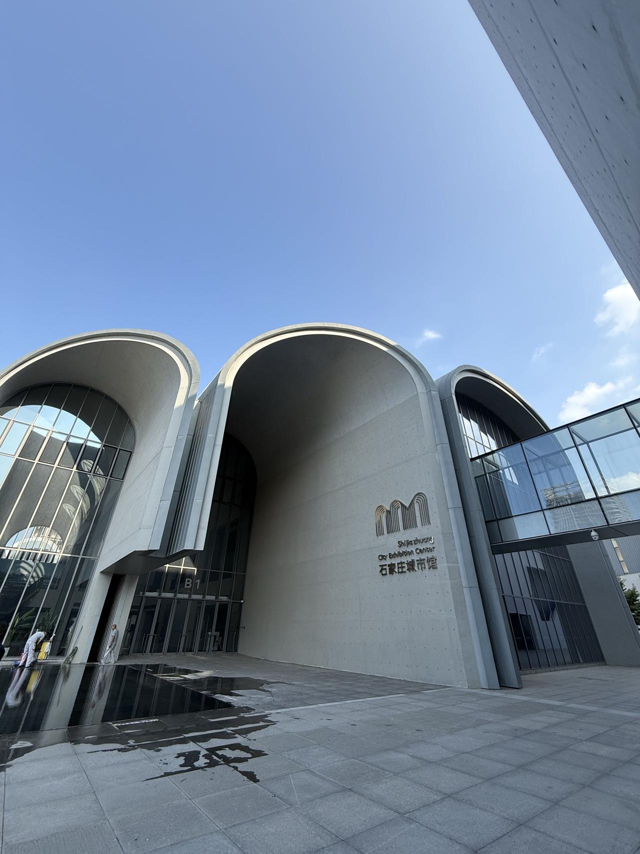 奉劝大家一句，在单位里，如果出现这三个迹象，别犹豫，赶紧走！别说什么“再坚持