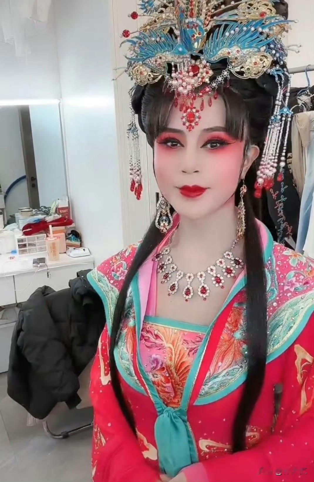 一、债务困境的核心事实借款规模与性质：罗大美（本名尚战峰）生前通过微信、支付宝