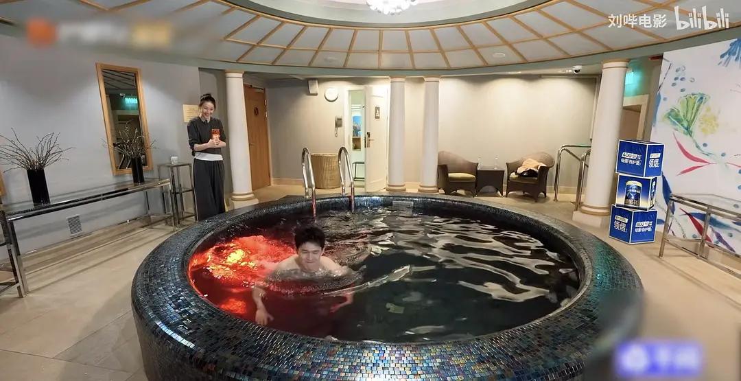 孙杨太幸福了吧，老妈宠他，老婆更是无脑夸他。乔治娜对C罗，都没张豆豆对孙杨“好