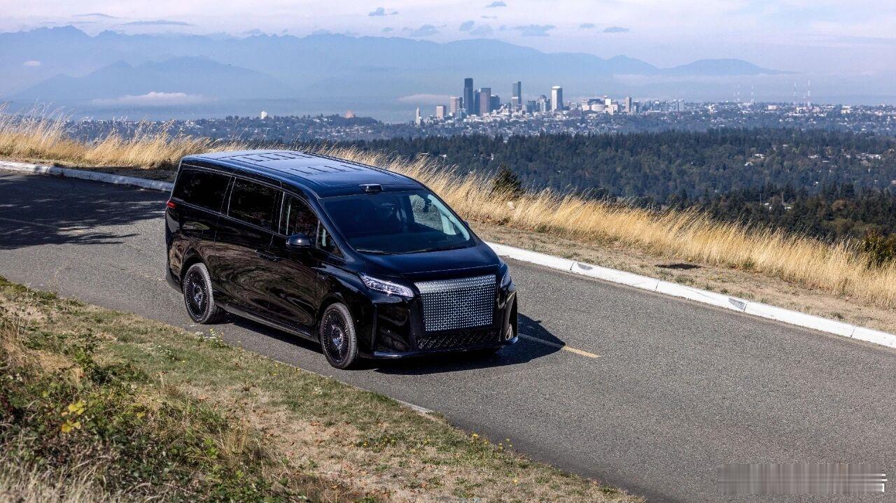 法拉第未来（FF）宣布，首批FXSuperOne的整套零部件已抵达美国长滩港