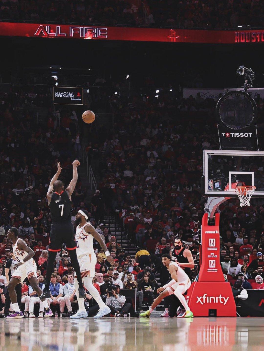 杜兰特赛后采访：“我对太阳队的球员们没有任何恶意，只是作为一名竞争者，我就是想击