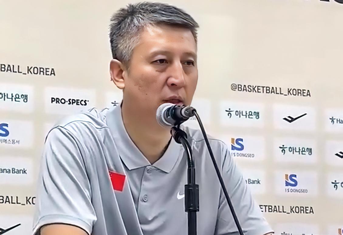 朱芳雨：连着两场输给韩国男篮，郭指导还在想着进入世界杯决赛圈，他会下课吗？？？