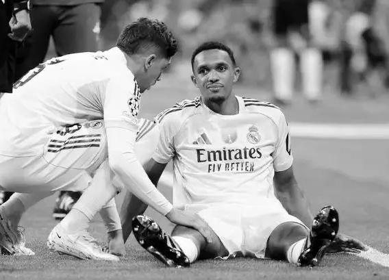 欧洲转会新闻汇总！★第二个阿扎尔！皇马管理层已经开始后悔引进了阿诺德，也就是