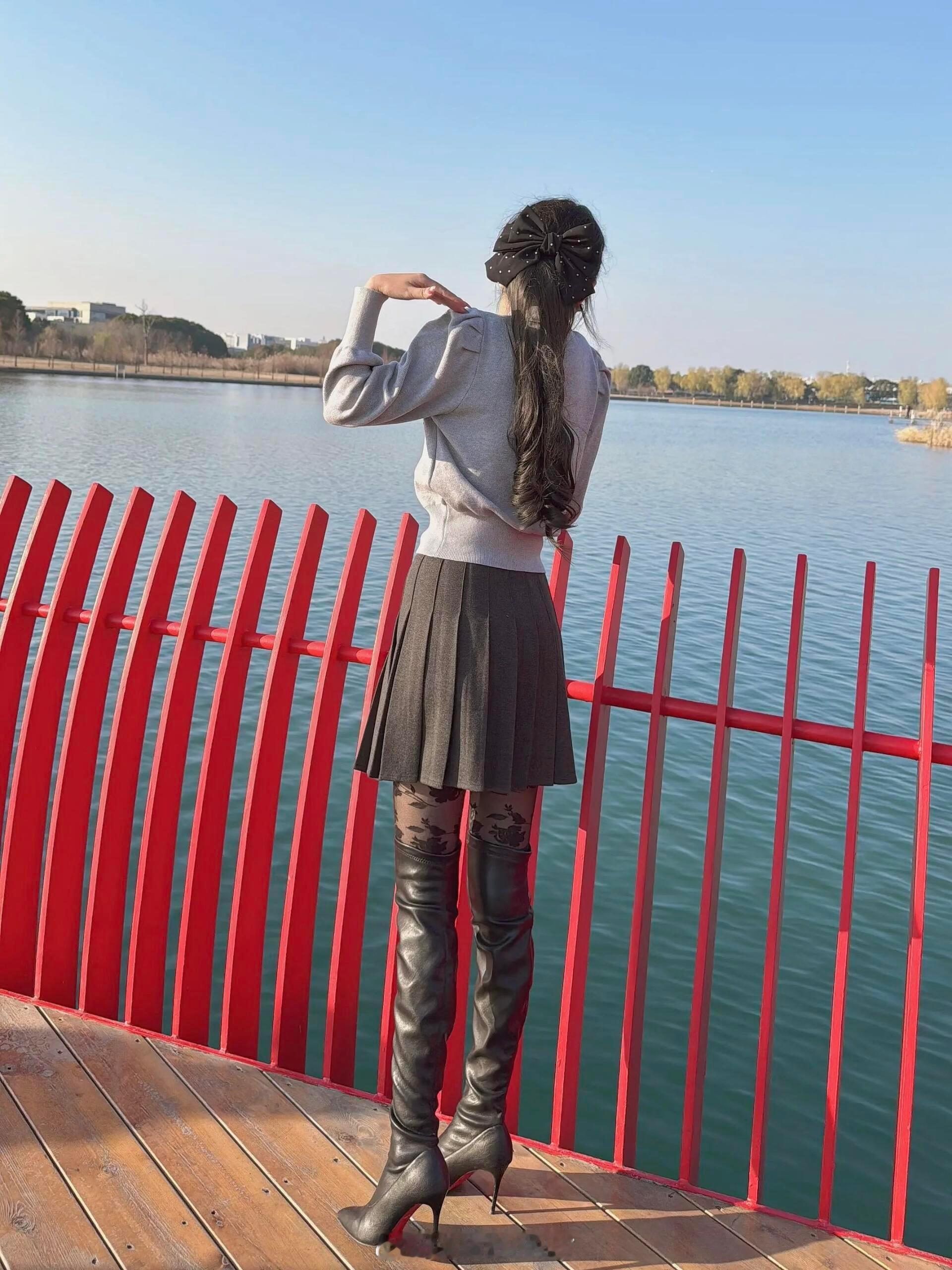 大大方方的接受任何爱意，从容不迫的接受所有结局。