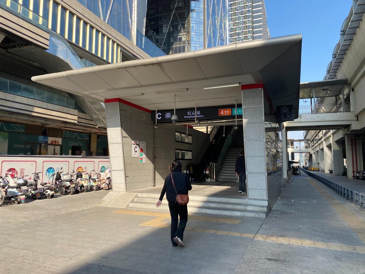 有人说中医治糖尿病不靠谱，我只能说他们没用对方法。这两年我接诊过很多人，有些人血