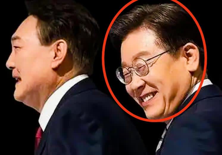 李在明是个“笑面虎”，是个狠人！李在明当时和尹锡悦谈笑风生时，是不是心里就已