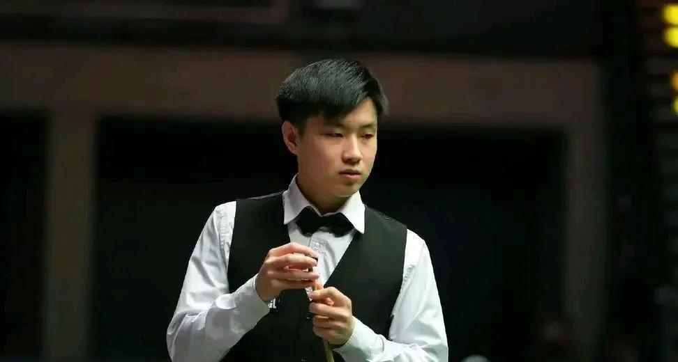 斯诺克冠中冠赛11月11日赛程看点今天进行第3组比赛，赵心童出场。今年德