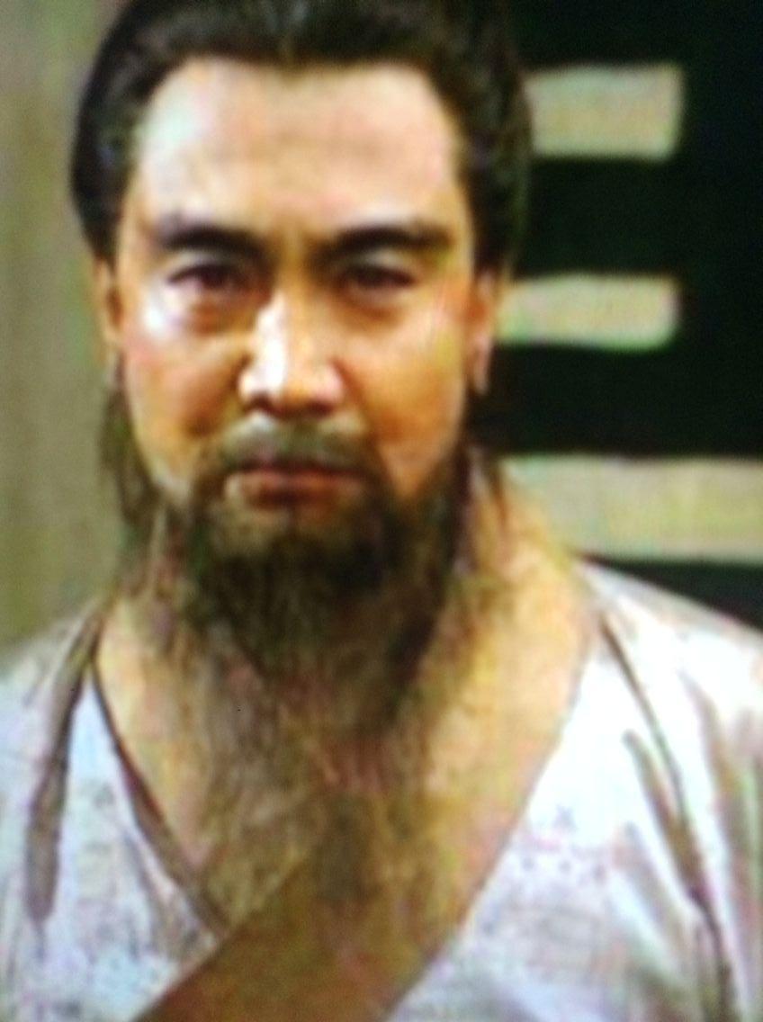 三国乱世，第一美女，洛神女。曹操父子与洛神甄宓。甄宓本是袁熙之妻，美貌倾城。曹操