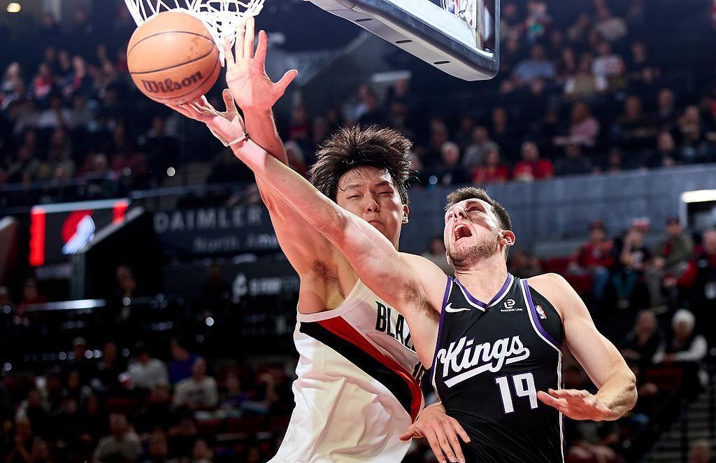 我的话含金量持续上升，杨瀚森要比易建联更快适应NBA，调整能力真的强！季前赛打国