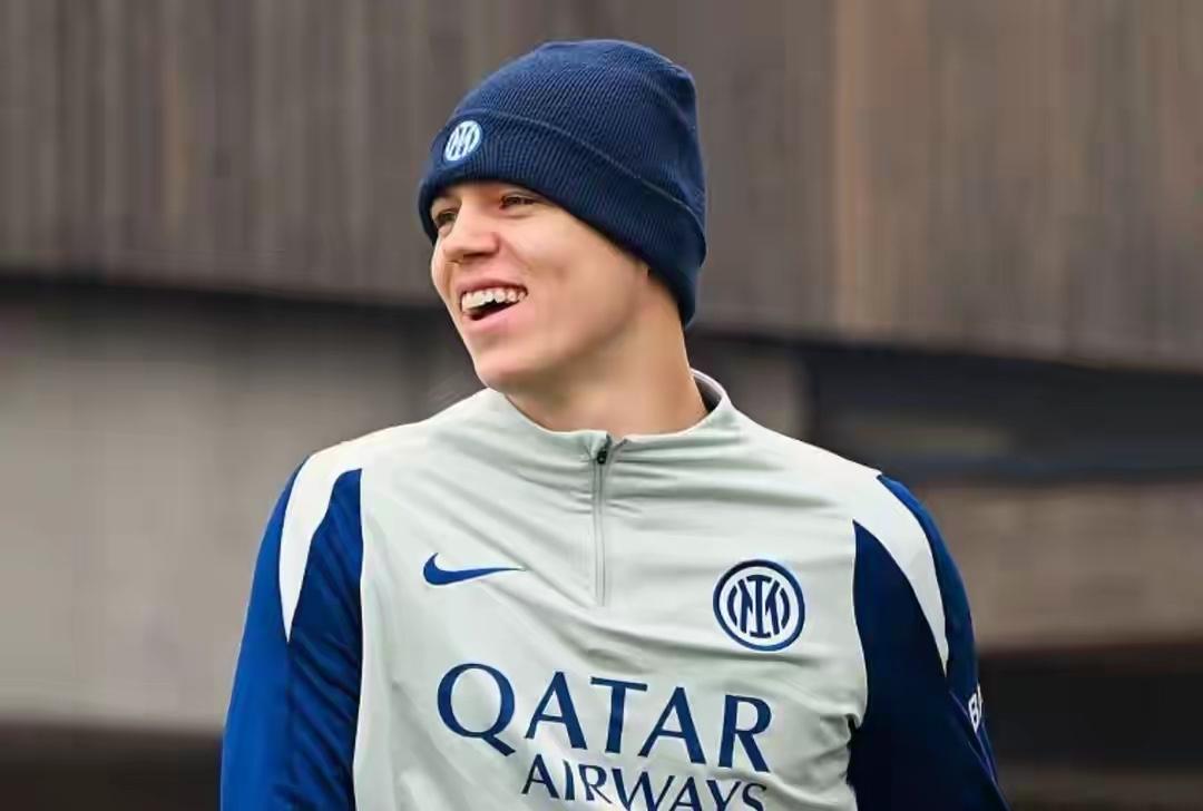 彻底砸手里了！根据国米新闻网报道，国际米兰的阿根廷中卫帕拉西奥斯如若继续拒绝自己