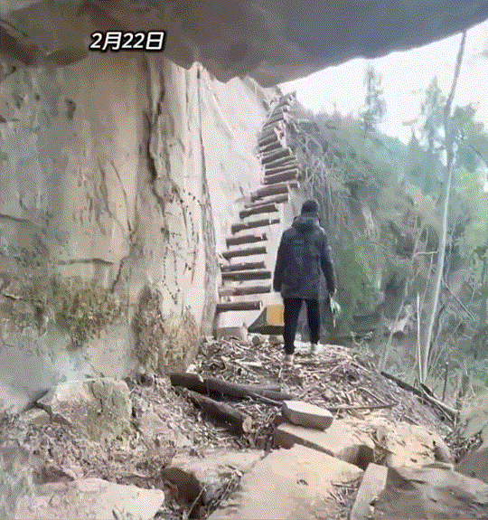 出乎意料了，女子第一次跟男友回老家，男友事先就告诉女子，他老家的一段路不好走。起