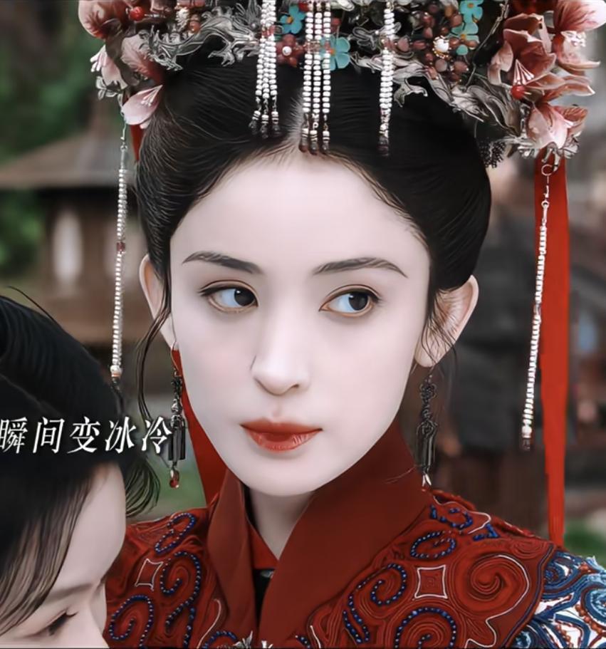 我问闺蜜，古力娜扎的《玉茗茶骨》这么好看，为啥收视率这么低？闺蜜叹了口气，说