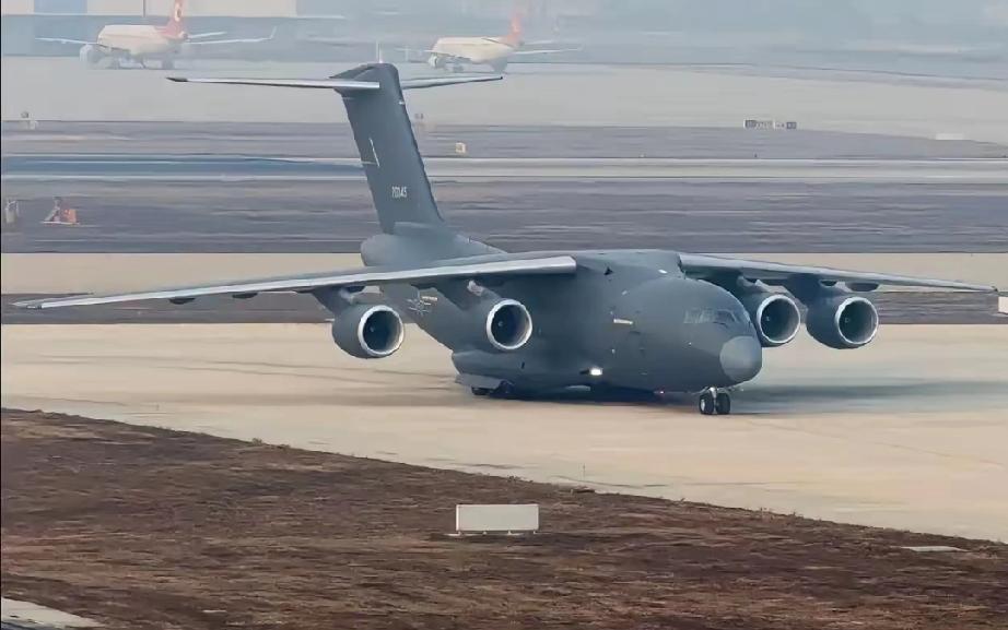 我在想，如果当初商飞不是以上飞为主而是以西飞为主，国产大飞机C919或许会更好。