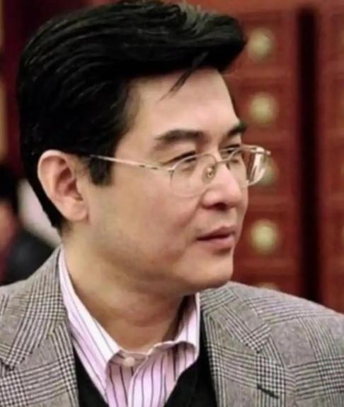 孔继宁是毛家第三代唯一接触过毛主席的人，他认为：毛主席有一点悲凉，一生征战操劳，