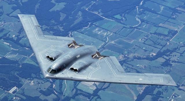 美国B-2轰炸机是中国的克星？它几乎能让所有对手感到畏惧，但面对中国，最多也只有