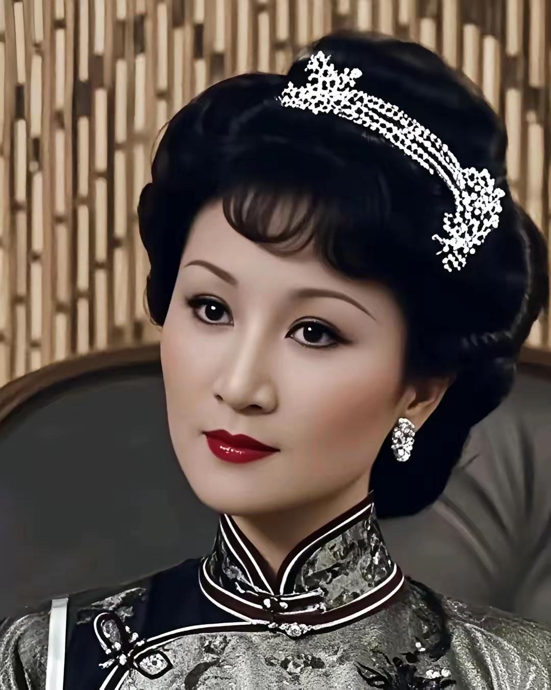 复旦大学陈果说：