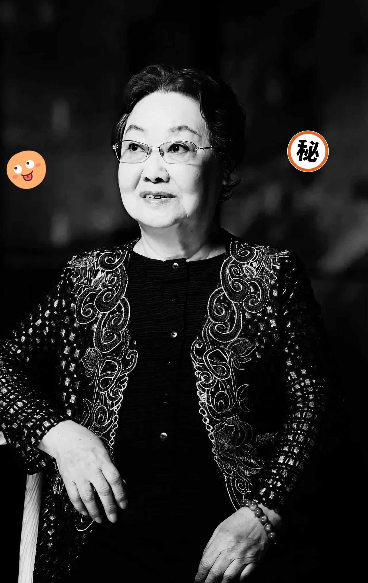 差距太大了，真的一目了然。郭兰英老师这一走，直接把当下某些所谓歌手的遮羞布，一把